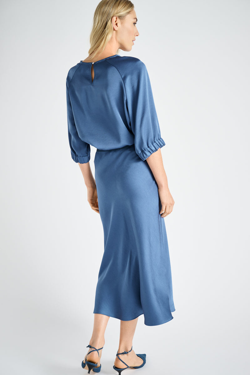 Marineblauwe godet rok in satijnlook