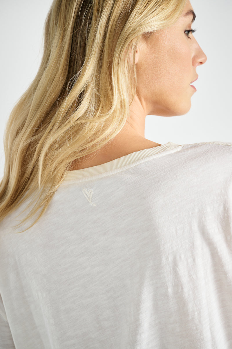 Cream t-shirt in wrinkled cotton