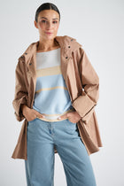 Halflange gevoerde camel jas met kap