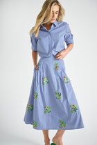 Lichtblauw gestreept bloesje met korte mouwen