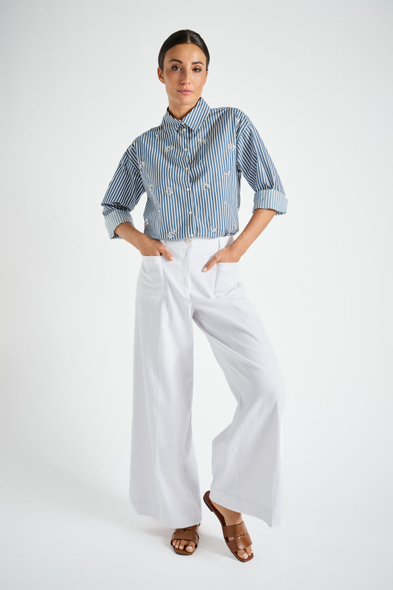 Wide white pants with pockets