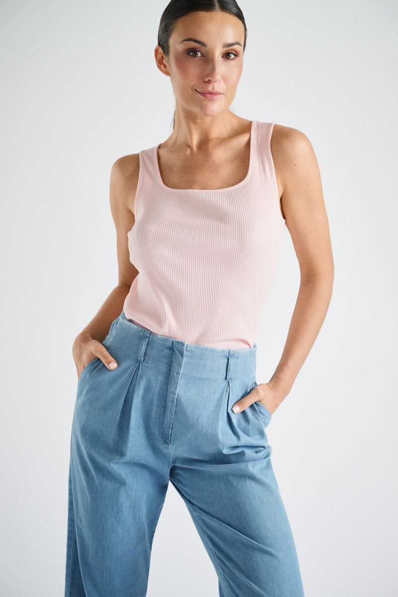 Roze mouwloze top