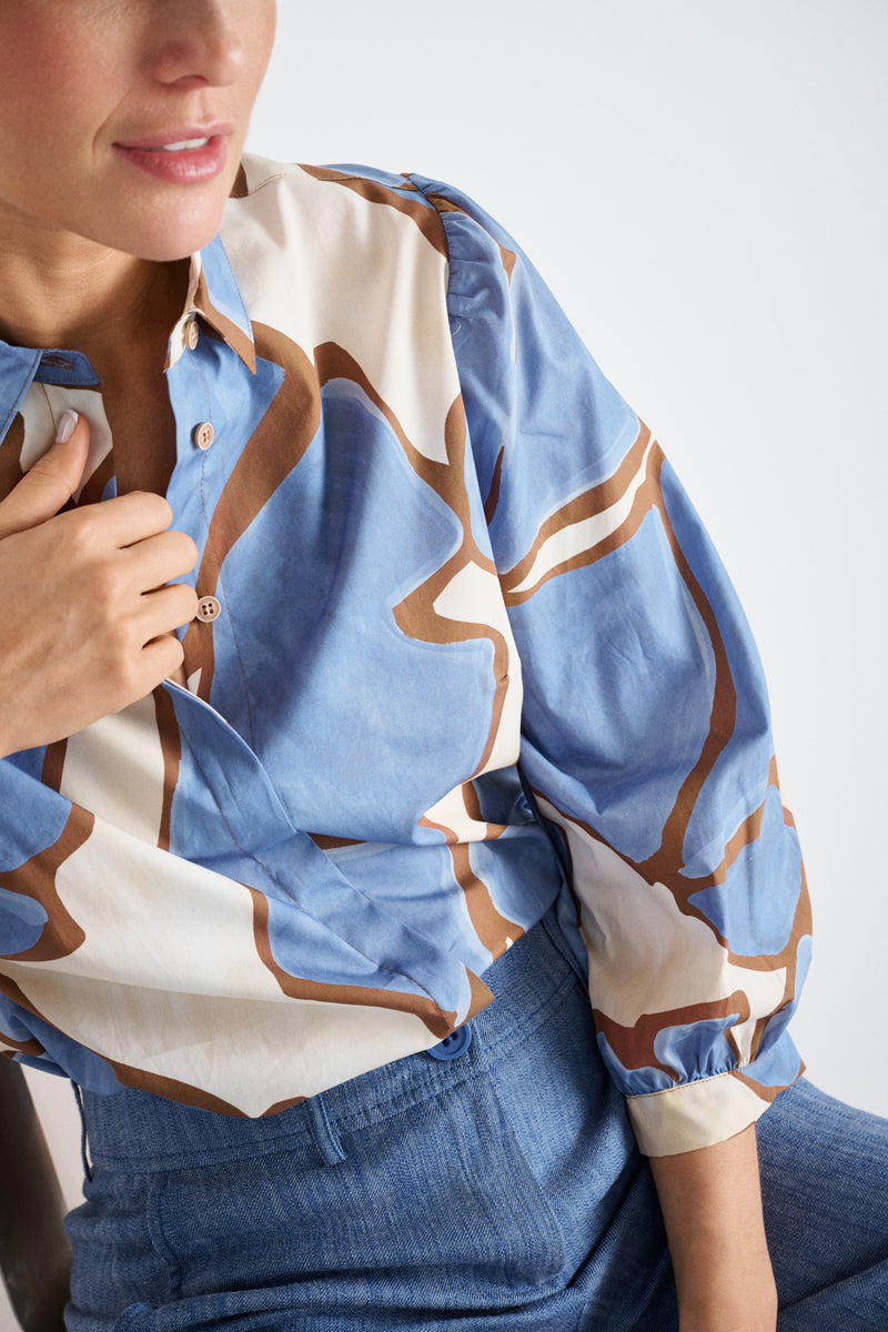 Cotton floral blouse with puff sleeves