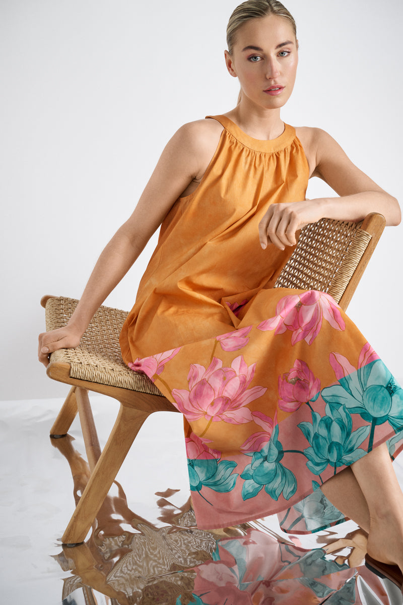 Lang zomers kleed met exotische print
