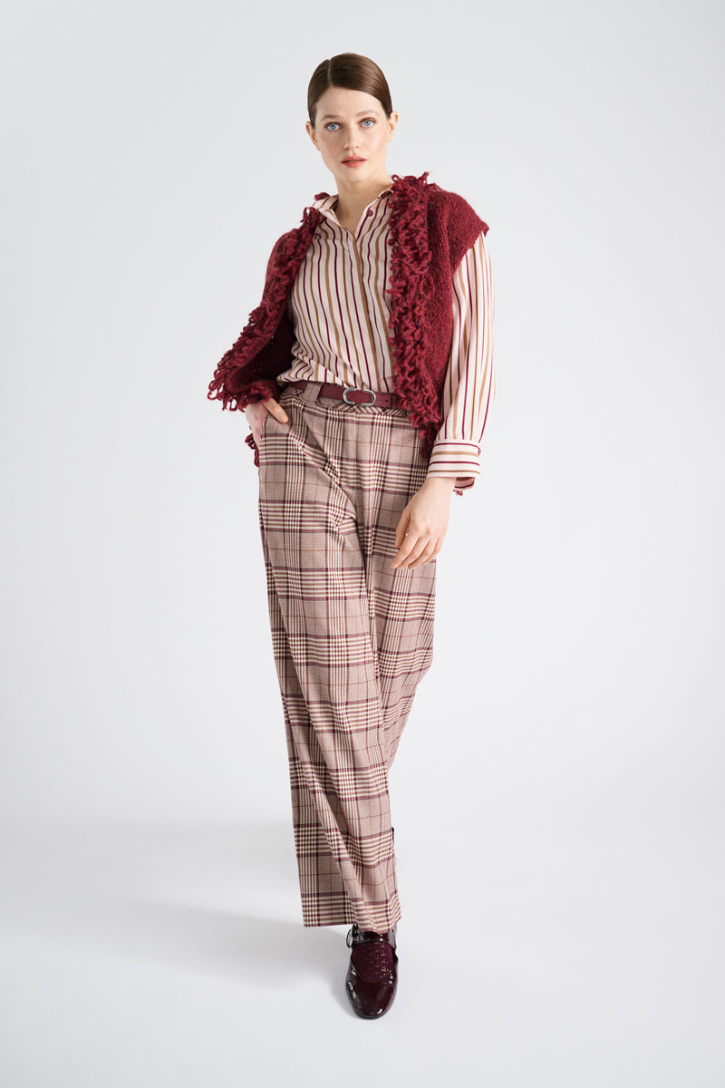 Long and wide check pants with pleat
