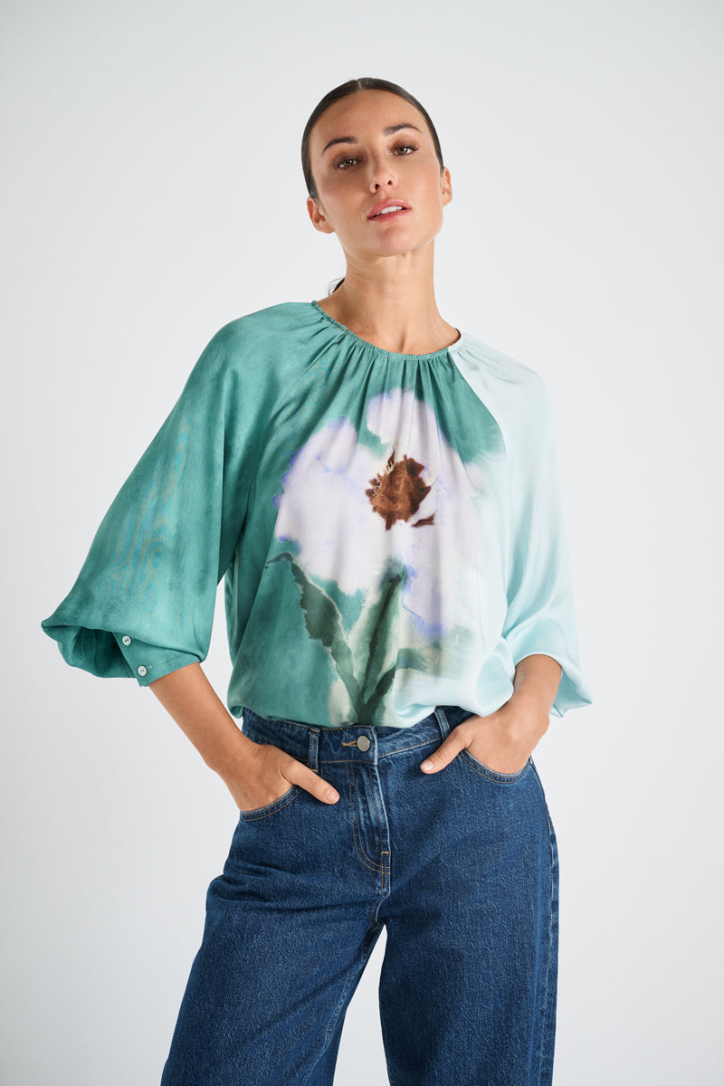 Flower printed fluid top