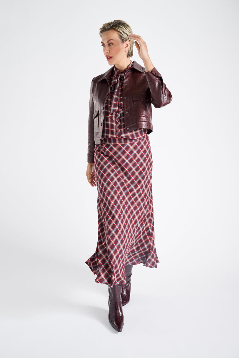 Long, slim and widening checked skirt