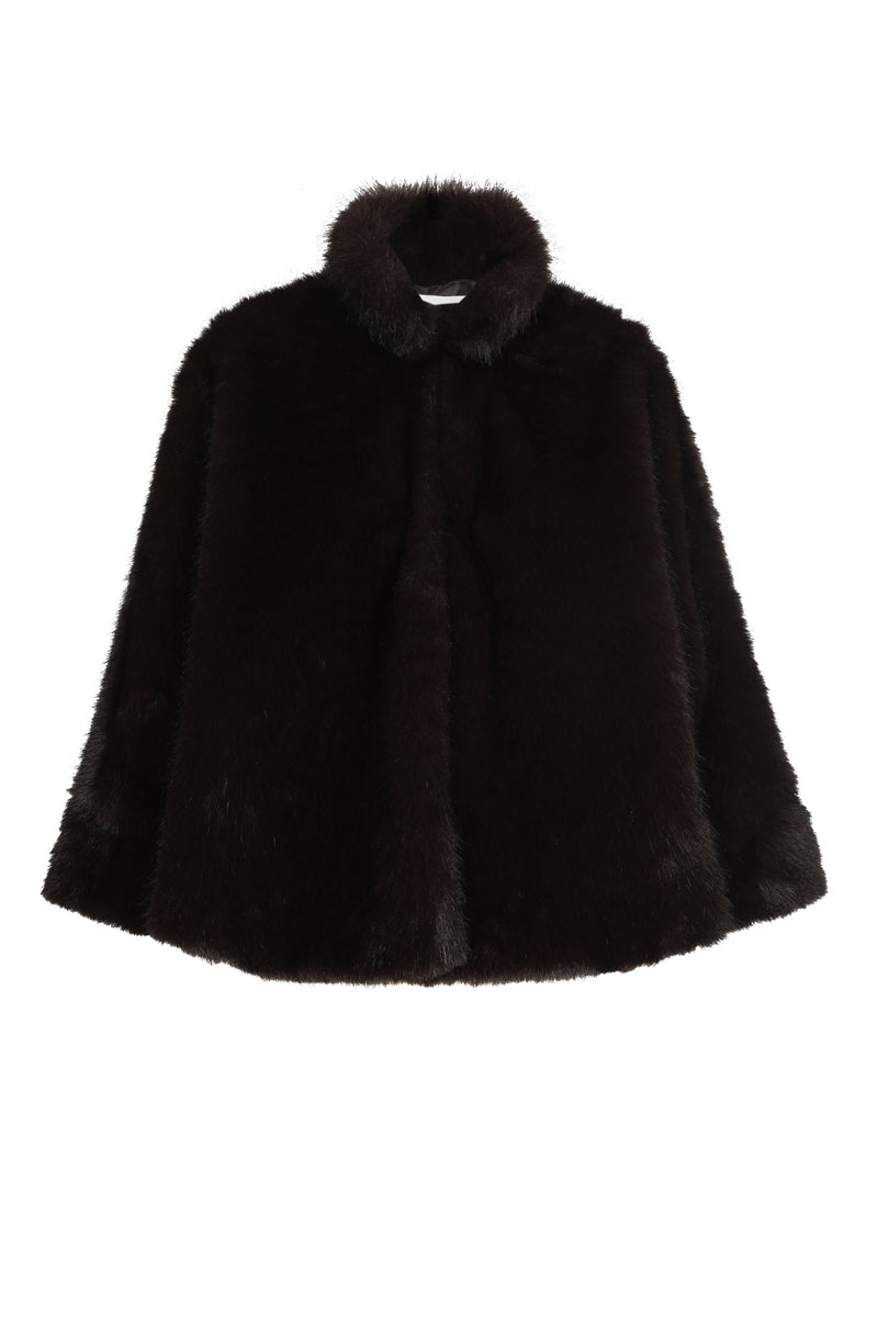 Short and wide long-haired fake fur jacket