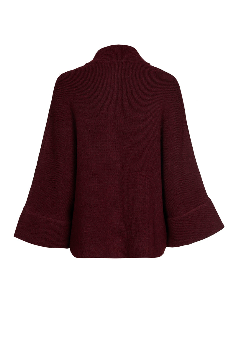 Pull-cape bordeaux boutonné à col montant 