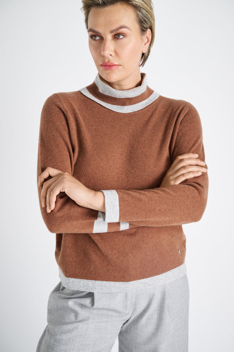 Bicolor wide turtleneck with cashmere