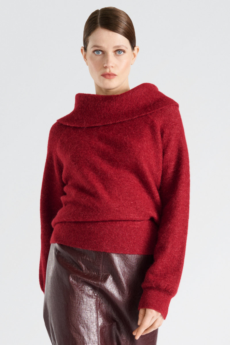 Pull épais en laine-alpaga bordeaux à col tombant