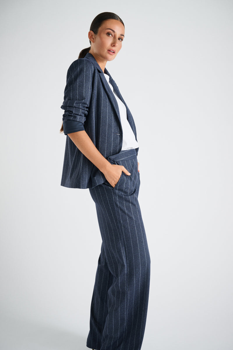 Blauwe blazer met krijtstreep