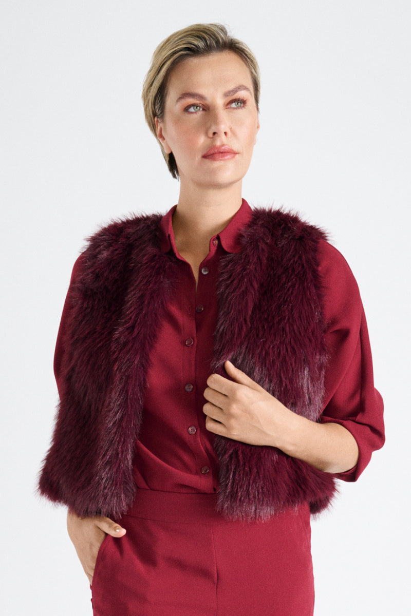 Waistcoat bordeaux fausse fourrure sans col