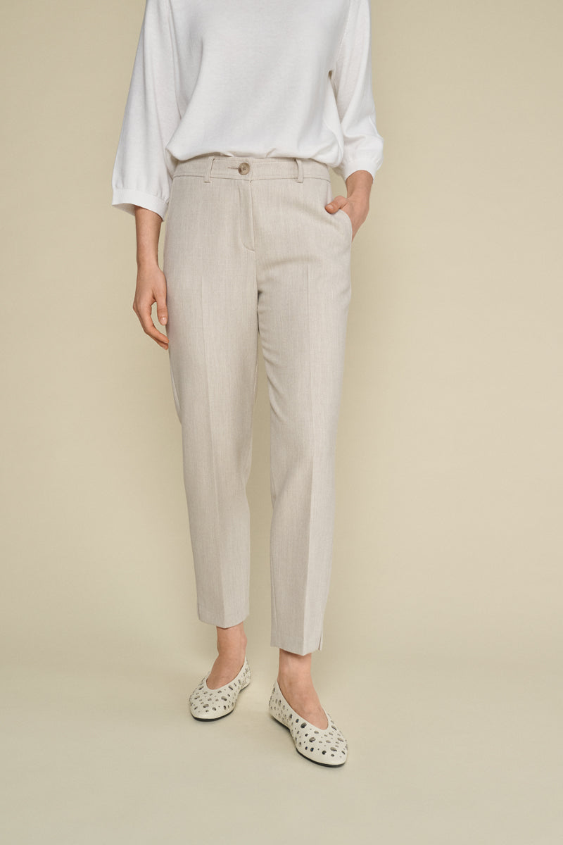 Pantalon 7/8 beige et élastique à l’arrière de la taille