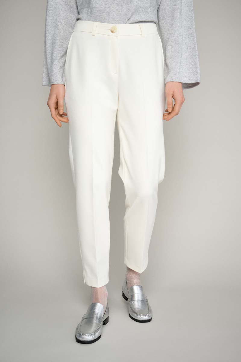 7/8 pants in off-white