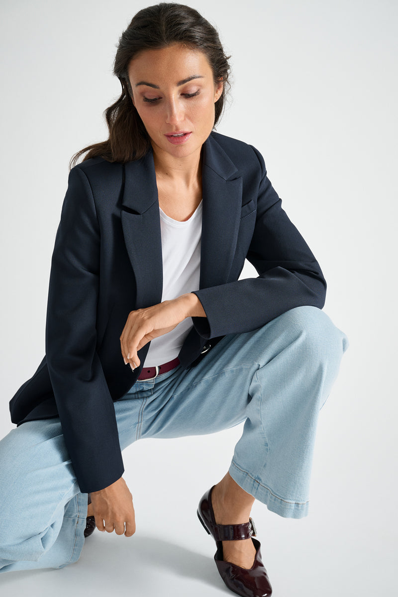 Blazer bleu foncé ajusté pour toutes les occasions