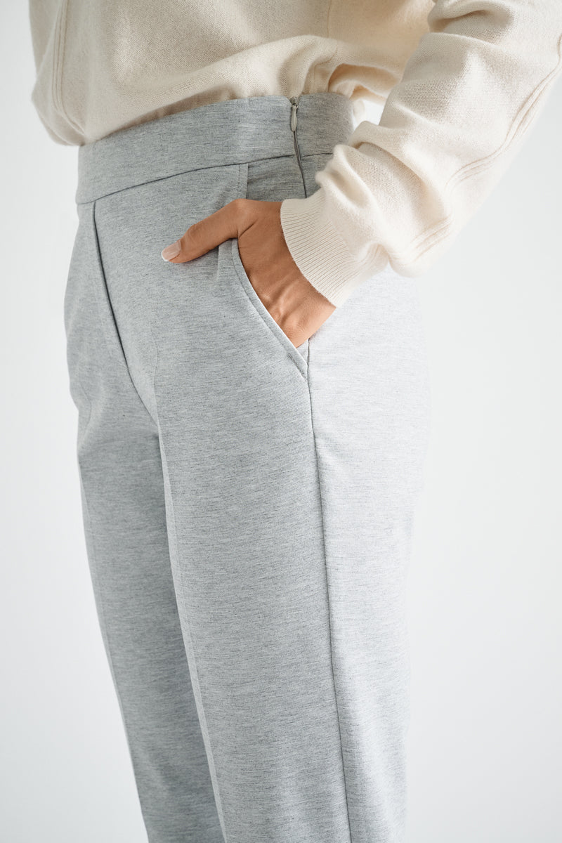 7/8 broek in grijs in zachte jerseykwaliteit met rits opzij